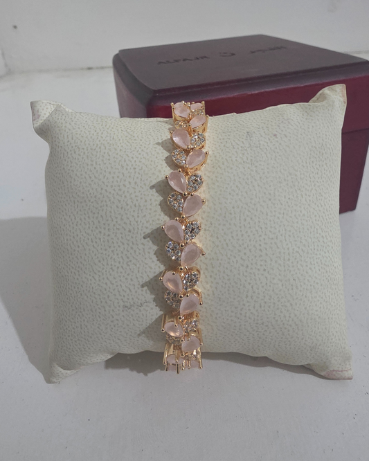 Blush Pink Heart Bracelet – Rose Gold Sparkle